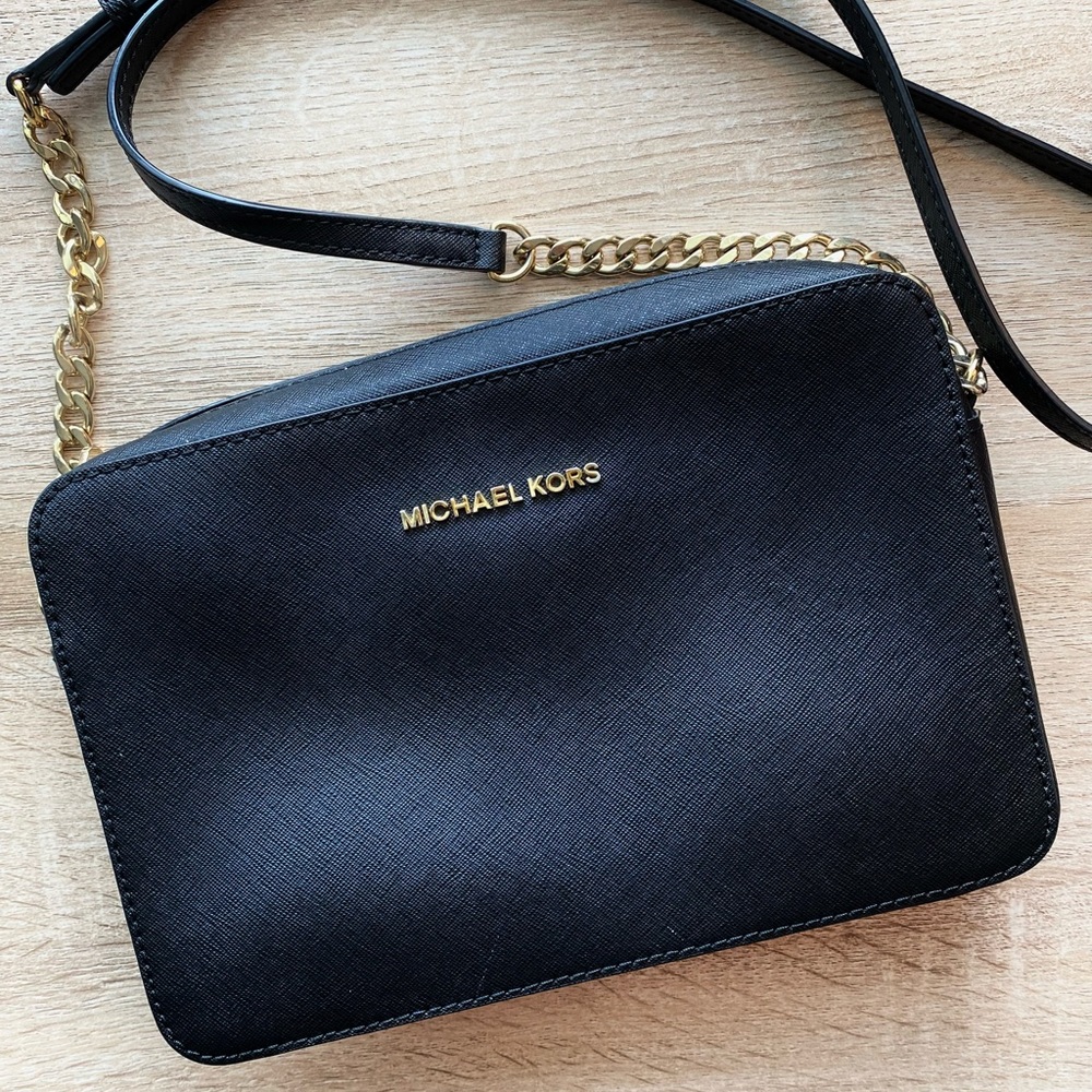 Michael Kors Jet Set East West Saffiano Crossbody Bag